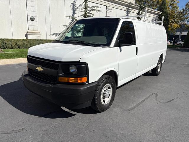 Photo of 2017 Summit White Chevrolet Express 2500