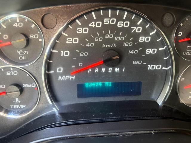 Photo of 2017 Summit White Chevrolet Express 2500