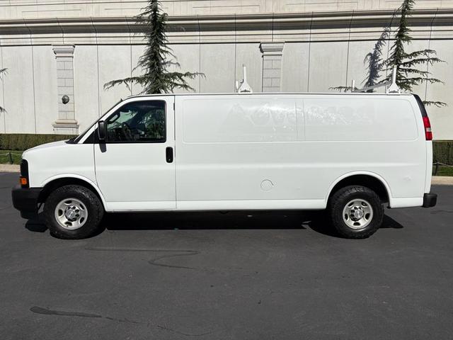 Photo of 2017 Summit White Chevrolet Express 2500
