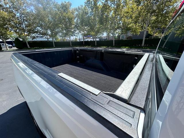 Photo of 2024 Summit White Chevrolet Silverado 1500
