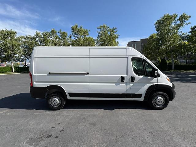 Photo of 2025 Bright White Clearcoat RAM ProMaster 2500
