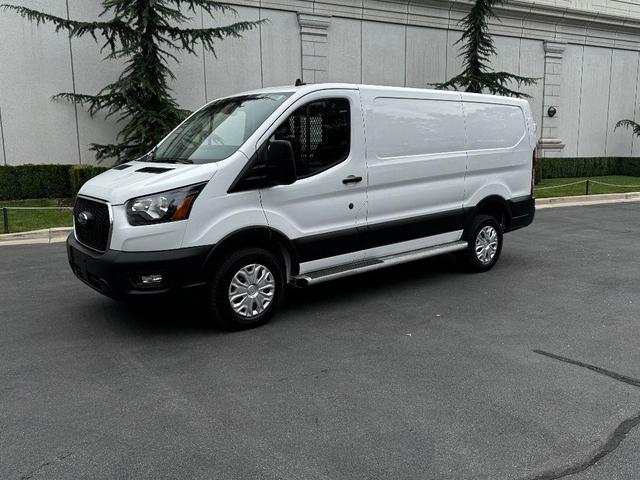 Photo of 2023 Oxford White Ford Transit-250