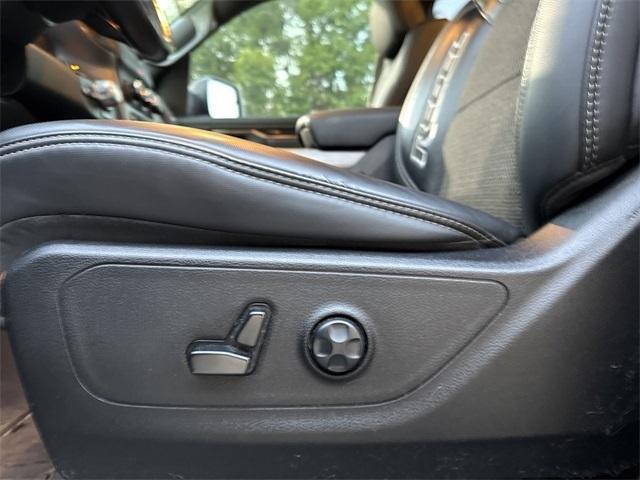Photo of 2020 Billet Silver Metallic Clearcoat RAM 1500