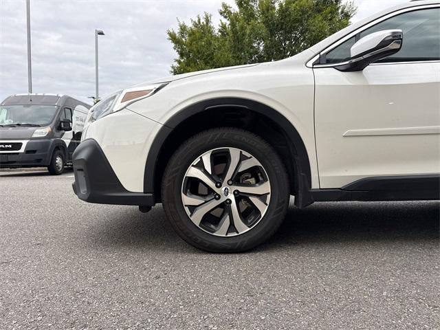 Photo of 2021 Crystal White Pearl Subaru Outback