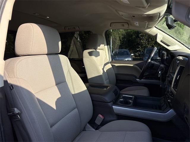 Photo of 2018 Red Chevrolet Silverado 1500