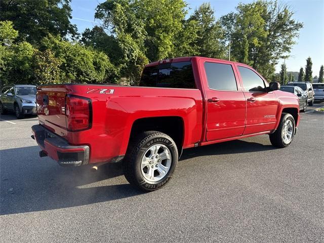 Photo of 2018 Red Chevrolet Silverado 1500