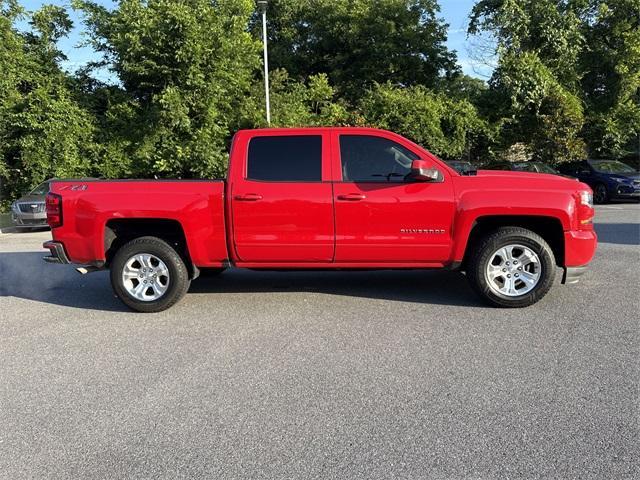 Photo of 2018 Red Chevrolet Silverado 1500