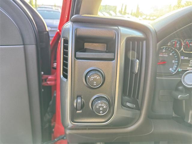 Photo of 2018 Red Chevrolet Silverado 1500