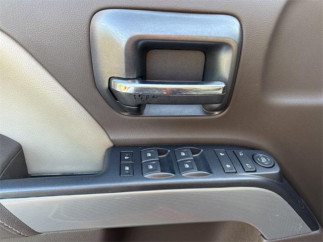 Photo of 2018 Red Chevrolet Silverado 1500
