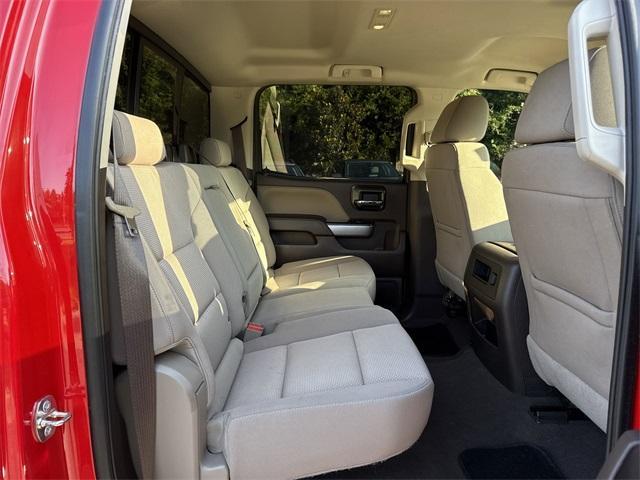 Photo of 2018 Red Chevrolet Silverado 1500
