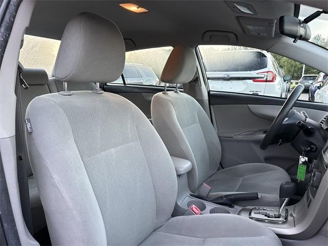 Photo of 2013 Magnetic Gray Toyota Corolla