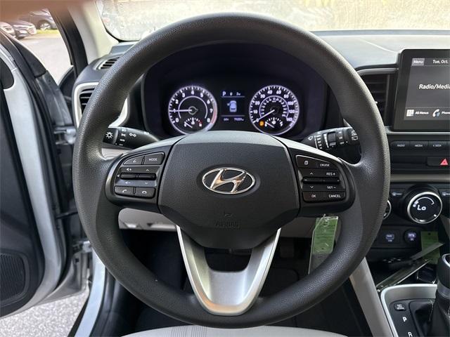 Photo of 2020 Stellar Silver Hyundai VENUE