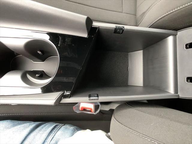 Photo of 2025 Abyss Black Hyundai ELANTRA
