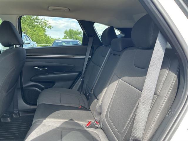 Photo of 2022 Quartz White Hyundai TUCSON