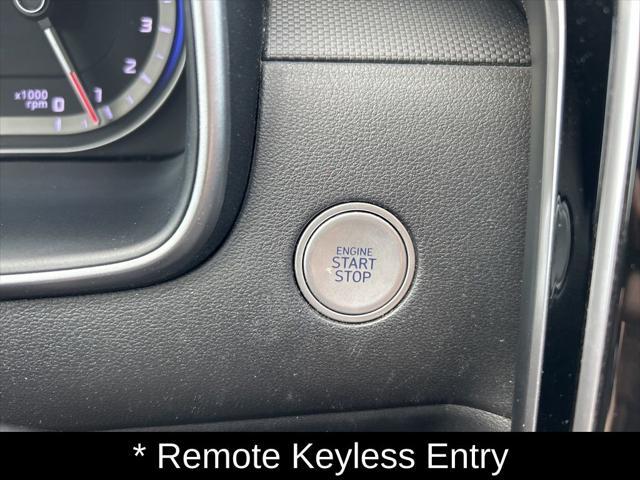Photo of 2022 Quartz White Hyundai TUCSON