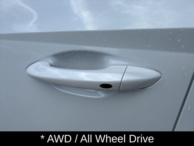 Photo of 2022 Quartz White Hyundai TUCSON