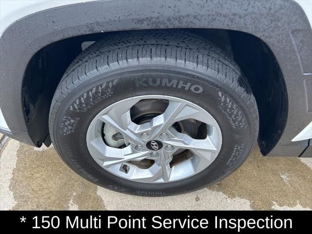 Photo of 2022 Quartz White Hyundai TUCSON