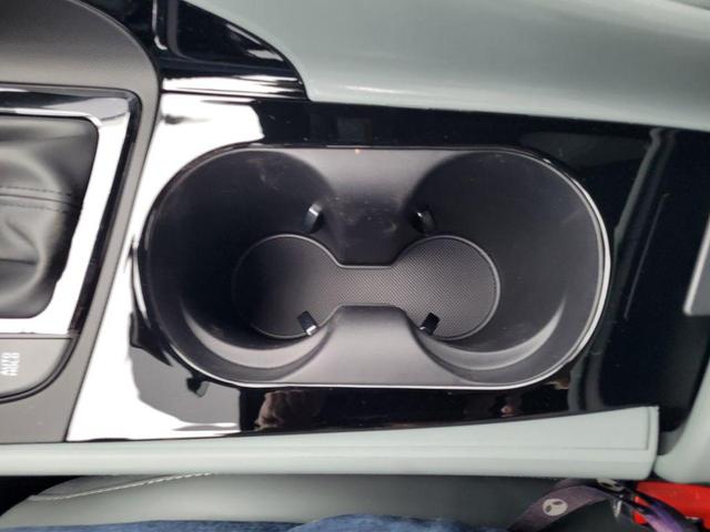 Photo of 2025 Abyss Black Hyundai ELANTRA HEV