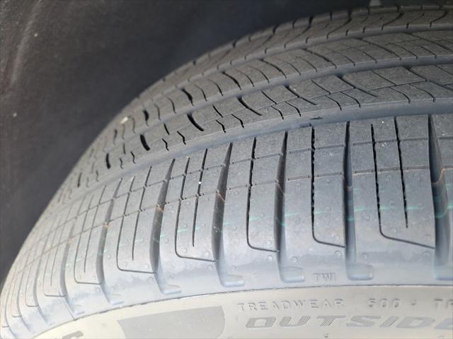 Photo of 2025 Ecotronic Gray Matte Hyundai SANTA FE HEV