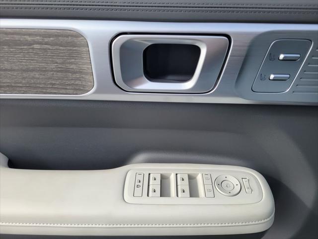 Photo of 2025 Ecotronic Gray Matte Hyundai SANTA FE HEV