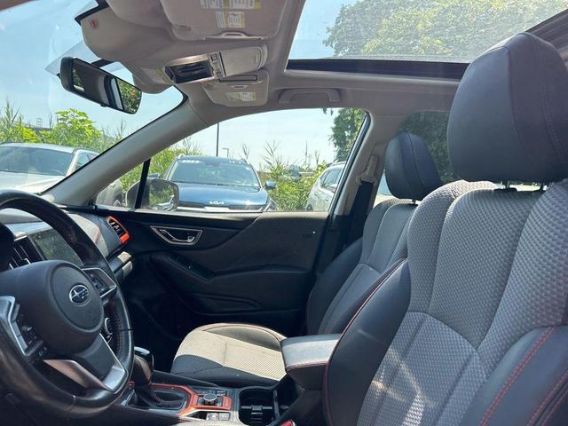 Photo of 2019 Crystal White Pearl Subaru Forester