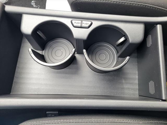 Photo of 2025 Abyss Black Pearl Hyundai KONA