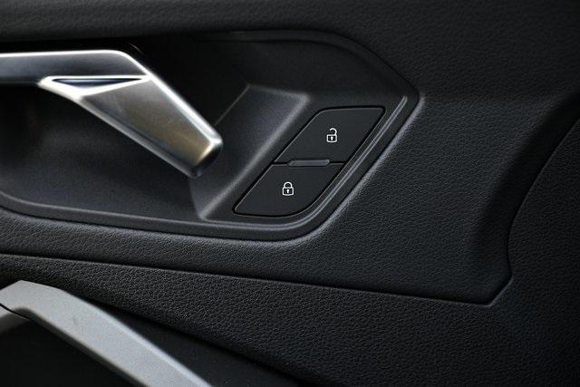Photo of 2025 Chronos Gray Metallic Audi Q3