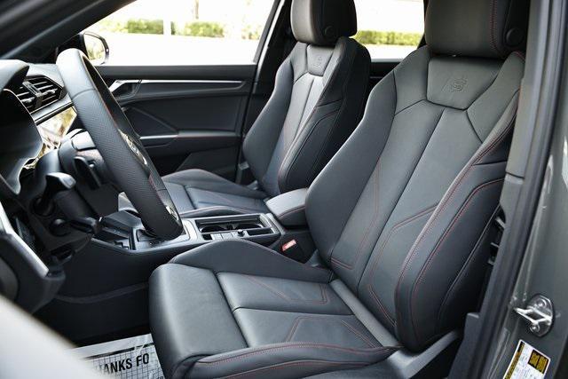 Photo of 2025 Chronos Gray Metallic Audi Q3