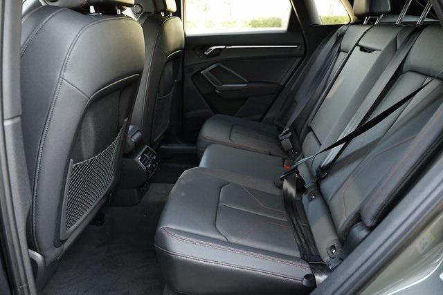 Photo of 2025 Chronos Gray Metallic Audi Q3