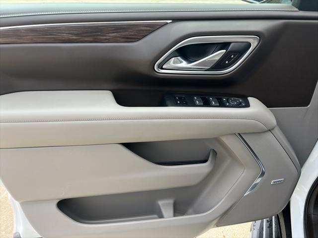 Photo of 2021 Summit White Chevrolet Tahoe