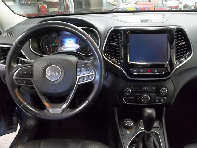 Photo of 2021 Billet Silver Metallic Jeep Cherokee