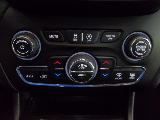 Photo of 2021 Billet Silver Metallic Jeep Cherokee