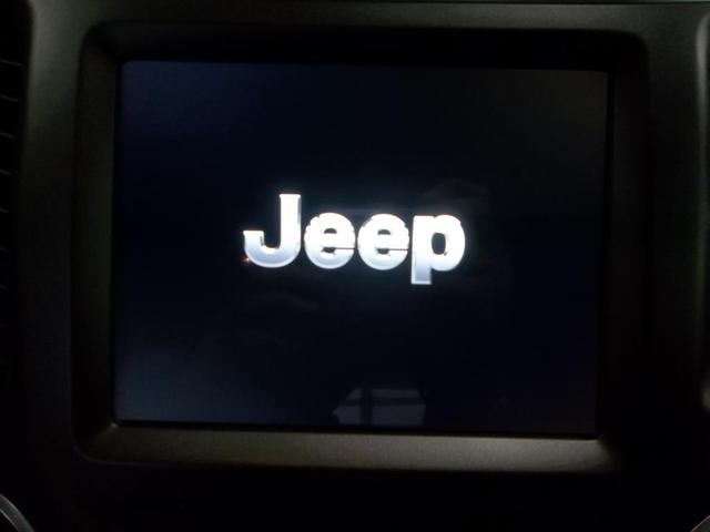 Photo of 2021 Granite Crystal Metallic Jeep Cherokee