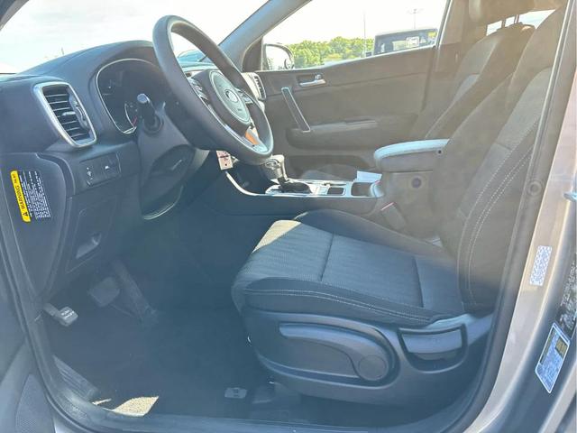Photo of 2022 Steel Gray Kia Sportage