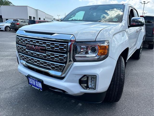 Photo of 2022 Summit White GMC Canyon