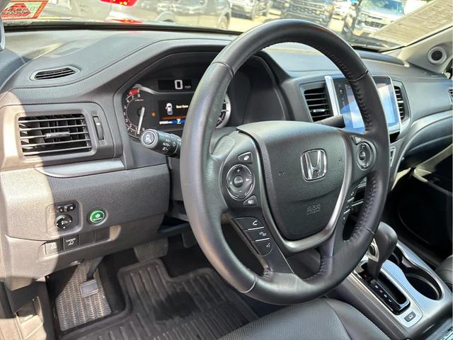 Photo of 2017 Crystal Black Pearl Honda Ridgeline