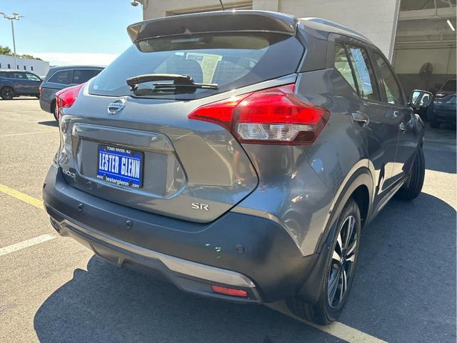 Photo of 2020 Gun Metallic Nissan Kicks