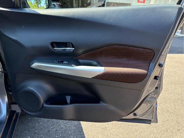 Photo of 2020 Gun Metallic Nissan Kicks