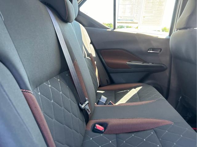 Photo of 2020 Gun Metallic Nissan Kicks