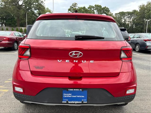 Photo of 2022 Scarlet Red Pearl Hyundai VENUE