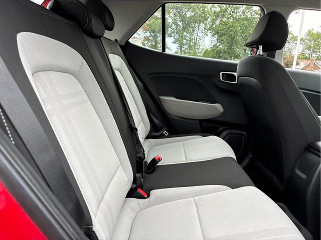 Photo of 2022 Scarlet Red Pearl Hyundai VENUE