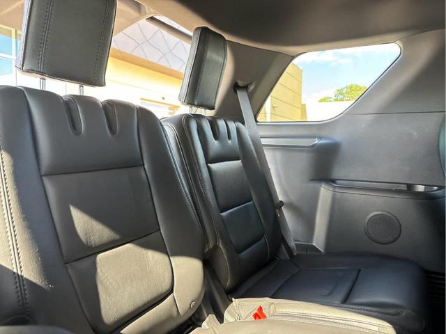 Photo of 2015 Bronze Fire Metallic Tinted Clearcoat Ford Explorer