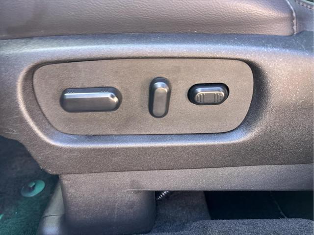 Photo of 2015 Bronze Fire Metallic Tinted Clearcoat Ford Explorer