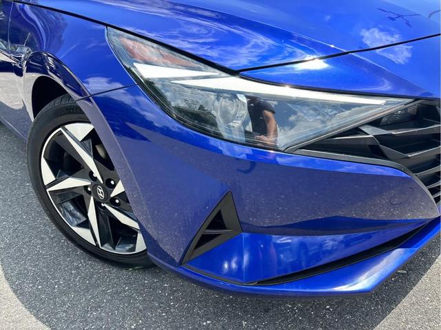 Photo of 2023 Intense Blue Hyundai ELANTRA