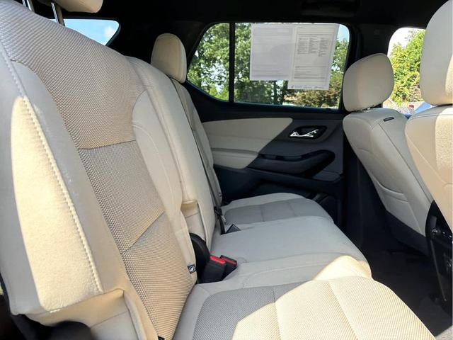 Photo of 2023 Sterling Gray Metallic Chevrolet Traverse