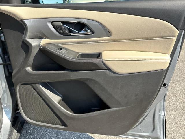 Photo of 2023 Sterling Gray Metallic Chevrolet Traverse