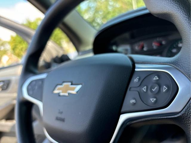 Photo of 2023 Sterling Gray Metallic Chevrolet Traverse