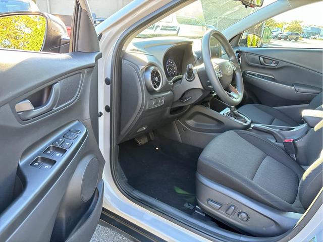 Photo of 2023 Cyber Silver Hyundai KONA
