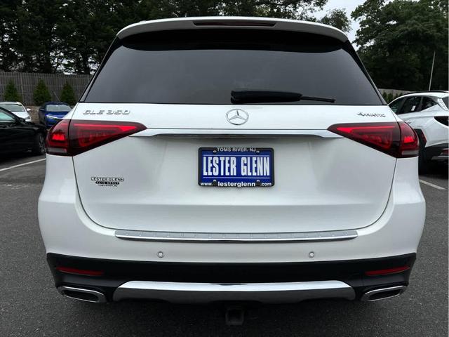 Photo of 2021 Polar White Mercedes-Benz GLE 350