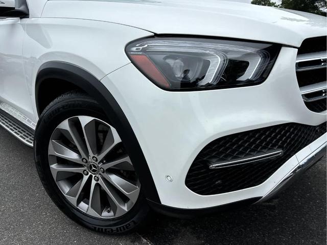 Photo of 2021 Polar White Mercedes-Benz GLE 350